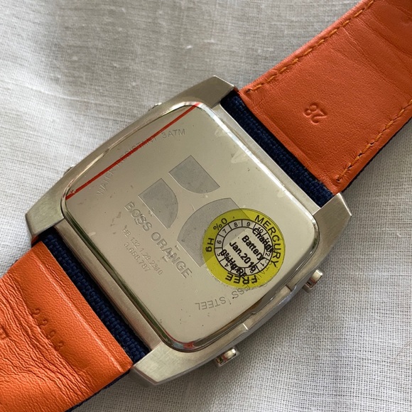 Limited edition BOSS Orange Watch - Picture 5 of 7